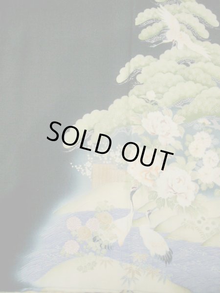 画像6: H0929J 留袖 女性用着物 家紋:唐花 シルク(正絹)   黒, ぼたん 【中古】 【USED】 【リサイクル】 ★★★☆☆ (6)