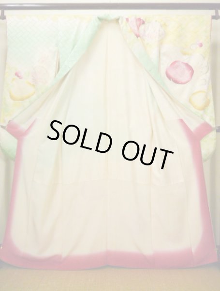 画像4: H1025D 振袖 女性用着物  シルク（正絹）  薄い イエロー（黄色）, 梅 淡い【中古】 【USED】 【リサイクル】 ★★☆☆☆ (4)