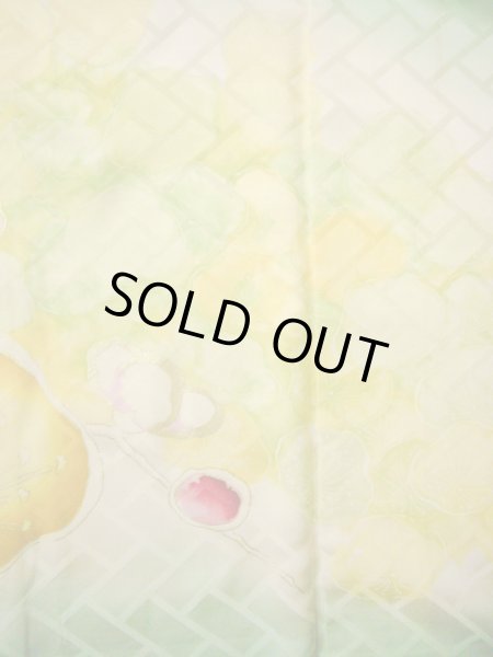 画像11: H1025D 振袖 女性用着物  シルク（正絹）  薄い イエロー（黄色）, 梅 淡い【中古】 【USED】 【リサイクル】 ★★☆☆☆ (11)