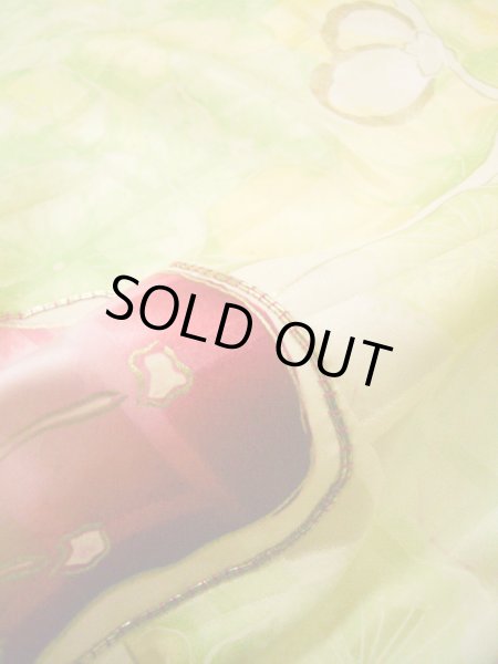 画像16: H1025D 振袖 女性用着物  シルク（正絹）  薄い イエロー（黄色）, 梅 淡い【中古】 【USED】 【リサイクル】 ★★☆☆☆ (16)