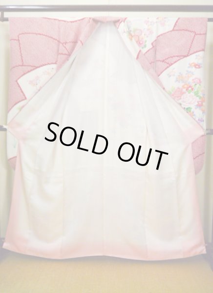 画像4: H1025N 振袖 女性用着物  シルク(正絹)  シャイニーな オフ ホワイト, ぼたん 【中古】 【USED】 【リサイクル】 ★★★☆☆ (4)