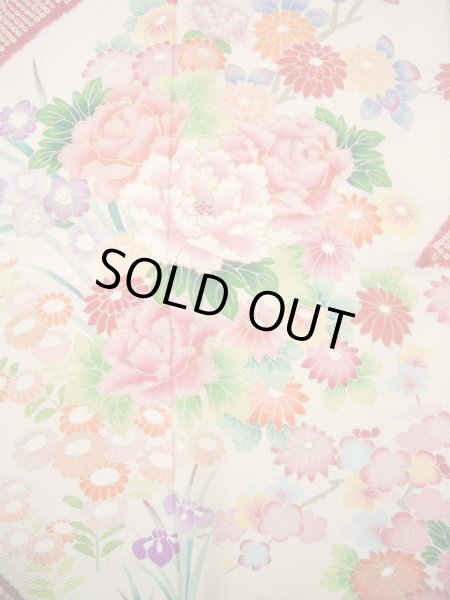 画像9: H1025N 振袖 女性用着物  シルク(正絹)  シャイニーな オフ ホワイト, ぼたん 【中古】 【USED】 【リサイクル】 ★★★☆☆ (9)