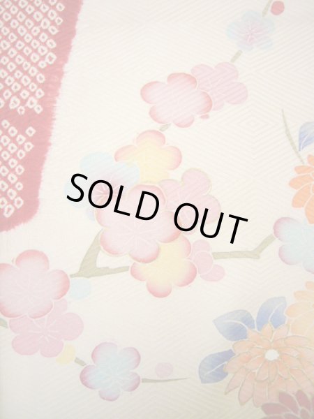 画像15: H1025N 振袖 女性用着物  シルク(正絹)  シャイニーな オフ ホワイト, ぼたん 【中古】 【USED】 【リサイクル】 ★★★☆☆ (15)