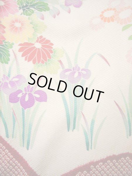 画像23: H1025N 振袖 女性用着物  シルク(正絹)  シャイニーな オフ ホワイト, ぼたん 【中古】 【USED】 【リサイクル】 ★★★☆☆ (23)