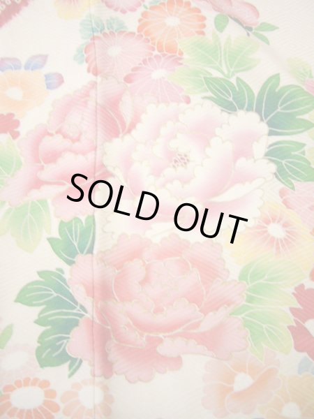 画像24: H1025N 振袖 女性用着物  シルク(正絹)  シャイニーな オフ ホワイト, ぼたん 【中古】 【USED】 【リサイクル】 ★★★☆☆ (24)