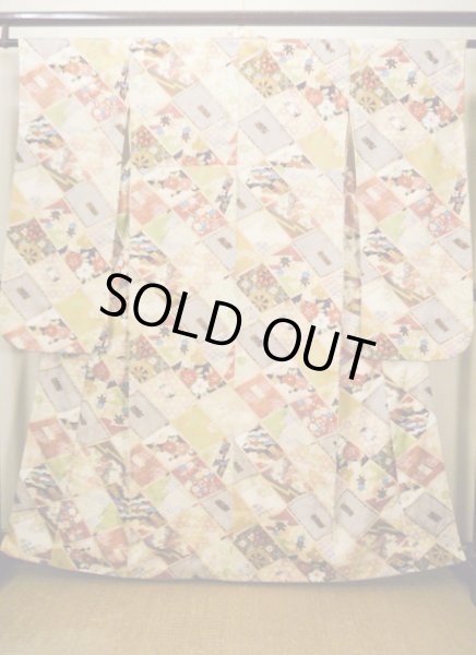 画像2: H1025P 振袖 女性用着物  シルク(正絹)   オフ ホワイト, 冊子 【中古】 【USED】 【リサイクル】 ★★★★☆ (2)