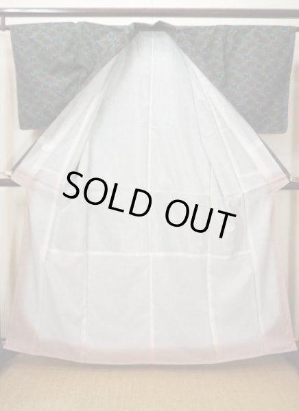 画像2: H1027D 小紋 女性用着物  化繊  スモーキーな 水色, 菱 【中古】 【USED】 【リサイクル】 ★★★★★ (2)