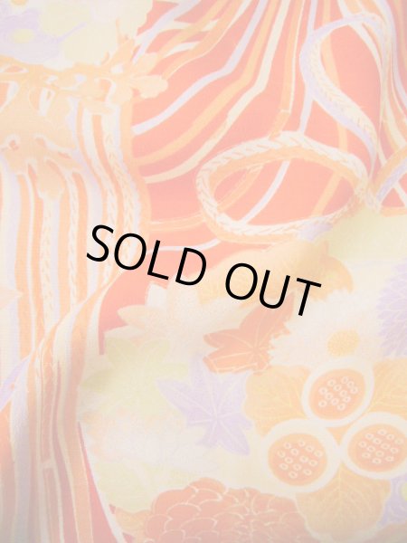 画像9: H1117B じゅばん 女性用着物 半衿付き シルク(正絹)   朱赤, 菊 【中古】 【USED】 【リサイクル】 ★★★★☆ (9)