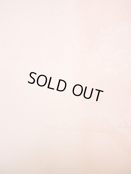 画像8: H1117D じゅばん 女性用着物 振袖用 シルク(正絹) シャイニーな 淡い ピンク, 菊 【中古】 【USED】 【リサイクル】 ★★★★☆ (8)