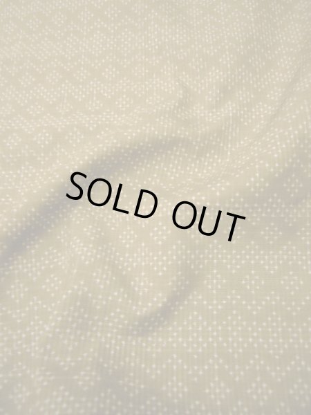 画像9: H1201E 大島紬 女性用着物  シルク(正絹)  スモーキーな カーキ, 菱 【中古】 【USED】 【リサイクル】 ★★★★☆ (9)