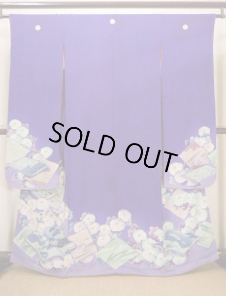 画像2: I0107S 振袖 女性用着物 明治・大正時代 シルク(正絹)  明るい 紫, 冊子 【中古】 【USED】 【リサイクル】 ★★☆☆☆ (2)