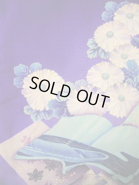 画像7: I0107S 振袖 女性用着物 明治・大正時代 シルク(正絹)  明るい 紫, 冊子 【中古】 【USED】 【リサイクル】 ★★☆☆☆ (7)