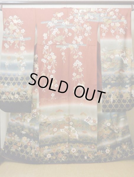 画像2: I0207A 振袖 女性用着物  シルク（正絹）  赤みのある ブラウン（茶色）, 桜 【中古】 【USED】 【リサイクル】 ★★★★☆ (2)