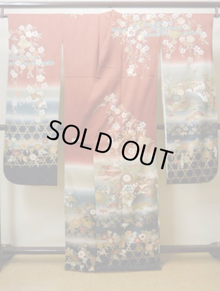 画像3: I0207A 振袖 女性用着物  シルク（正絹）  赤みのある ブラウン（茶色）, 桜 【中古】 【USED】 【リサイクル】 ★★★★☆ (3)