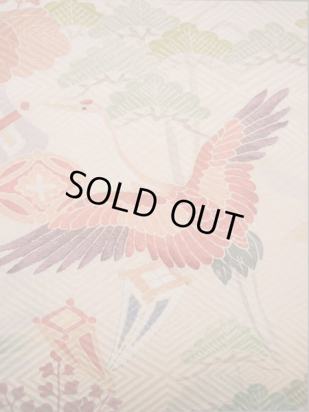 画像15: I0207H 振袖 女性用着物 取方小袖小宝 シルク（正絹）  淡い ピンク, 宝づくし 茶色がかった【中古】 【USED】 【リサイクル】 ★★★★☆ (15)