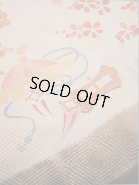 画像19: I0207H 振袖 女性用着物 取方小袖小宝 シルク（正絹）  淡い ピンク, 宝づくし 茶色がかった【中古】 【USED】 【リサイクル】 ★★★★☆ (19)