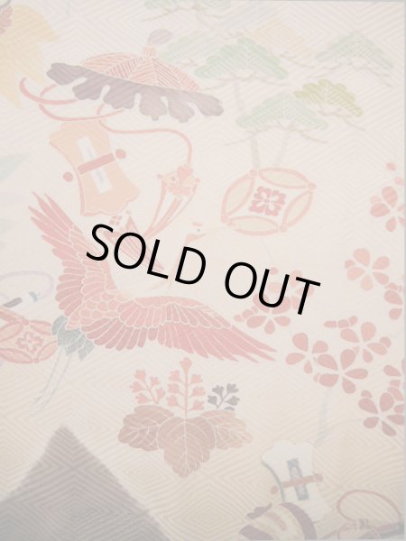 画像25: I0207H 振袖 女性用着物 取方小袖小宝 シルク（正絹）  淡い ピンク, 宝づくし 茶色がかった【中古】 【USED】 【リサイクル】 ★★★★☆ (25)