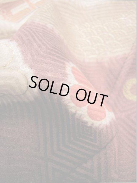 画像39: I0207H 振袖 女性用着物 取方小袖小宝 シルク（正絹）  淡い ピンク, 宝づくし 茶色がかった【中古】 【USED】 【リサイクル】 ★★★★☆ (39)