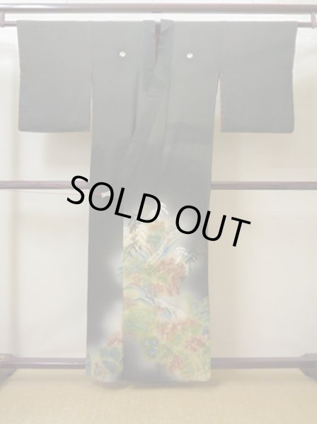 画像2: I0207J 留袖 女性用着物  シルク(正絹)   黒, 滝 【中古】 【USED】 【リサイクル】 ★★☆☆☆ (2)