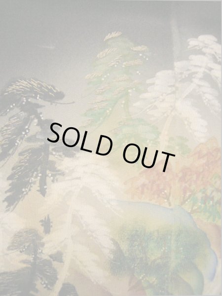 画像9: I0207J 留袖 女性用着物  シルク(正絹)   黒, 滝 【中古】 【USED】 【リサイクル】 ★★☆☆☆ (9)