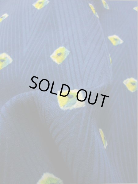 画像12: I0208S 羽織 女性用着物  シルク(正絹)   ネイビー(紺), 菱 【中古】 【USED】 【リサイクル】 ★★★☆☆ (12)