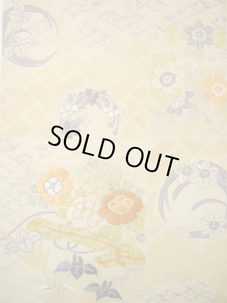 画像2: I0330B 袋帯  女性用着物 シルク(正絹)  淡い ベージュ ぼたん   芯なし【中古】 【USED】 【リサイクル】 ★★☆☆☆ (2)