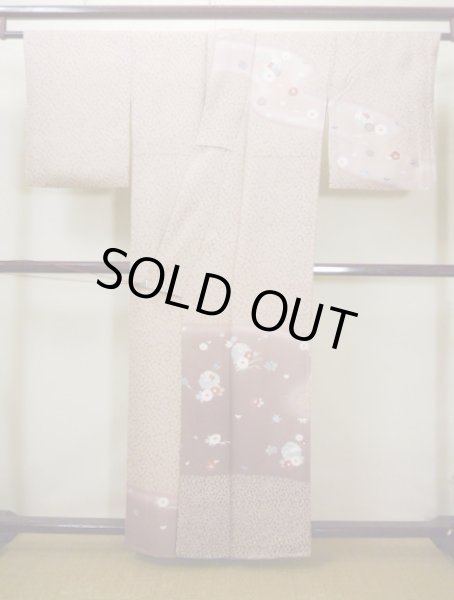 画像2: I0501J 訪問着 女性用着物  シルク（正絹） スモーキーな 薄い ローズ, 菊 【中古】 【USED】 【リサイクル】 ★★★★☆ (2)