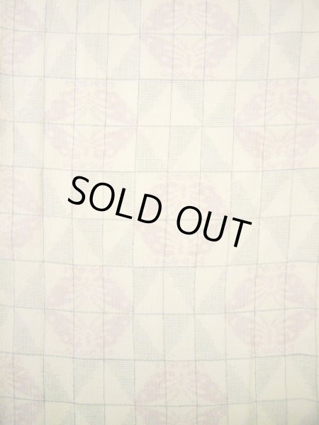 画像4: I0525P 単衣 女性用着物  シルク（正絹）  クリーミーな ベージュ, 蝶々 【中古】 【USED】 【リサイクル】 ★★☆☆☆ (4)