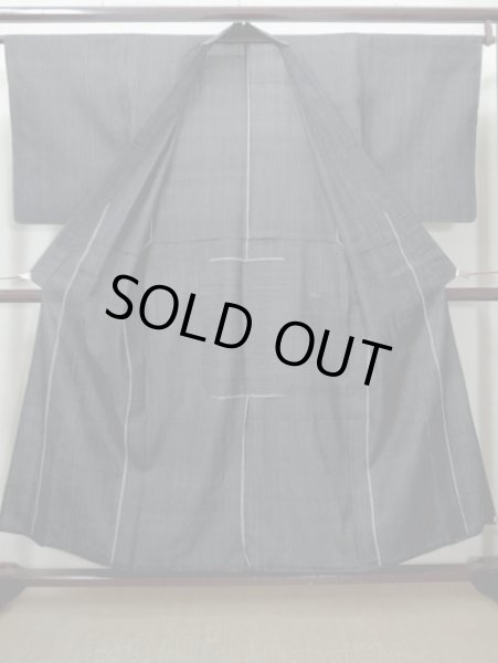 画像2: I0615Q 男性用着物  シルク(正絹)  スモーキーな ネイビー(紺),  【中古】 【USED】 【リサイクル】 ★★★★☆ (2)