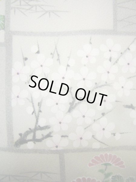 画像8: I0627S 訪問着 女性用着物  シルク（正絹）   グレー（灰色）, 菊 【中古】 【USED】 【リサイクル】 ★★★★☆ (8)