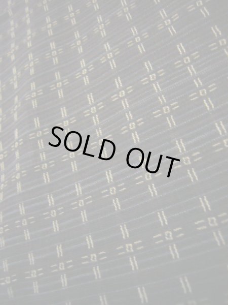 画像8: I1019Z 羽織 女性用着物  シルク（正絹）  スモーキーな 黒, 幾何学模様 【中古】 【USED】 【リサイクル】 ★★★★☆ (8)