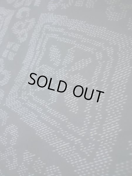 画像6: I1026D 羽織 女性用着物  シルク（正絹）  スモーキーな 黒, 菱 【中古】 【USED】 【リサイクル】 ★★★★★ (6)