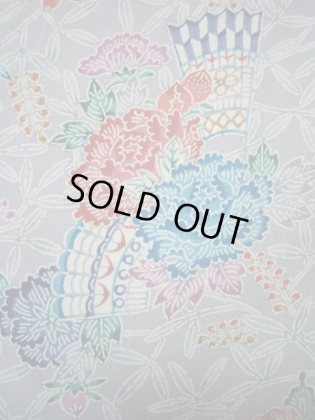 画像6: I1109H 小紋 女性用着物  シルク（正絹） 淡い グレーがかった 藤, 桜 【中古】 【USED】 【リサイクル】 ★★★★☆ (6)