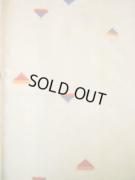 画像3: I1130V 紬 女性用着物  シルク（正絹）  クリーミーな オフ　ホワイト, 独楽 【中古】 【USED】 【リサイクル】 ★★★★☆ (3)