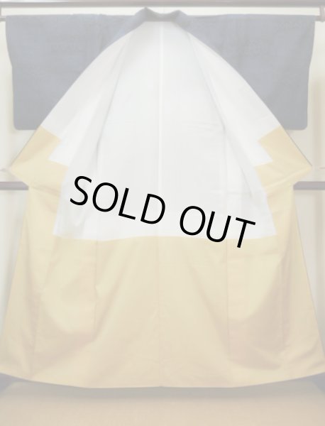 画像2: I1130X 紬 女性用着物  シルク(正絹)  スモーキーな 青, 幾何学模様 【中古】 【USED】 【リサイクル】 ★★★★☆ (2)