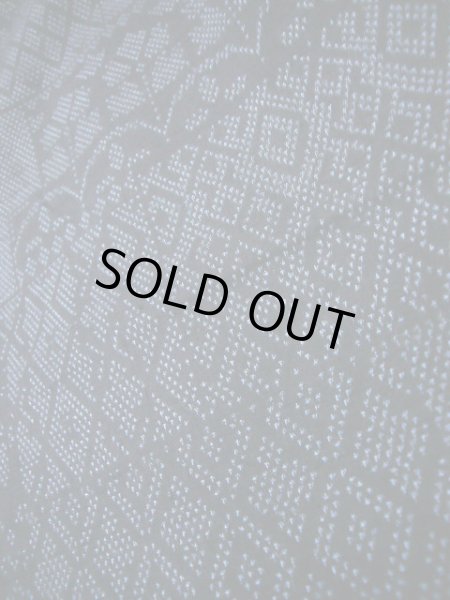 画像13: I1130X 紬 女性用着物  シルク(正絹)  スモーキーな 青, 幾何学模様 【中古】 【USED】 【リサイクル】 ★★★★☆ (13)