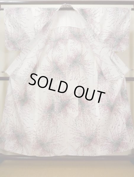 画像2: I1228K ゆかた 女性用着物  綿   白, 菊 【中古】 【USED】 【リサイクル】 ★★★☆☆ (2)