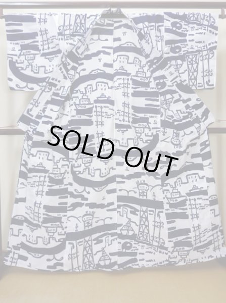 画像2: J0118K ゆかた 女性用着物 神戸の街並み 綿   白, ぼたん 【中古】 【USED】 【リサイクル】 ★★★☆☆ (2)