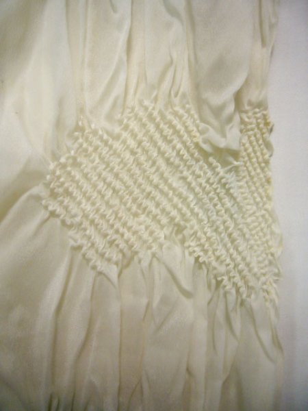 画像3: J0203XW 帯揚げ 女性用着物 シルク（正絹）  淡い 水色 雲 【中古】 【USED】 【リサイクル】 ★★☆☆☆ (3)