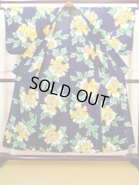 画像2: J0617B ゆかた 女性用着物  綿 ダークな  藍, ぼたん 【中古】 【USED】 【リサイクル】 ★★★★☆ (2)