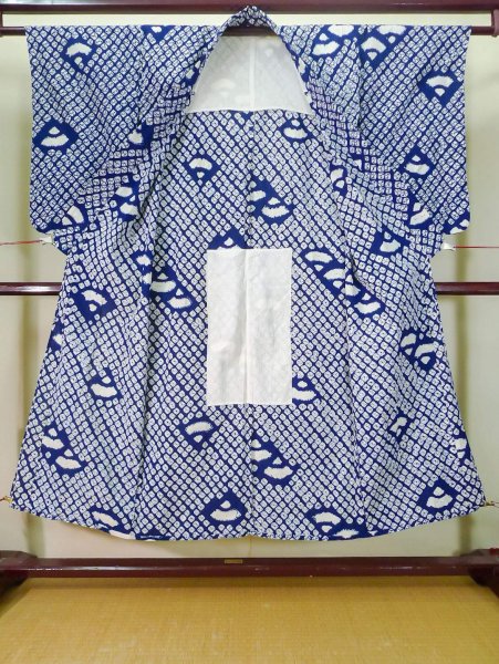 画像2: J0710M 女性用 浴衣（日本製）   綿 藍,  扇 【中古】【USED】【リサイクル】 ★★★☆☆【J0710M】 (2)