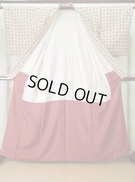 画像2: J0715I 小紋 女性用着物  シルク（正絹） クリーミーな  オフ　ホワイト, 丸 【中古】 【USED】 【リサイクル】 ★★★☆☆ (2)