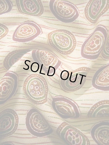 画像10: J0715I 小紋 女性用着物  シルク（正絹） クリーミーな  オフ　ホワイト, 丸 【中古】 【USED】 【リサイクル】 ★★★☆☆ (10)