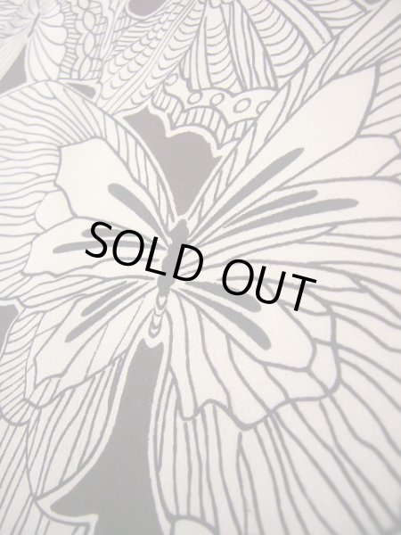 画像8: J0715Q 小紋 女性用着物  シルク（正絹） クリーミーな  オフ　ホワイト, 蝶々 【中古】 【USED】 【リサイクル】 ★★☆☆☆ (8)