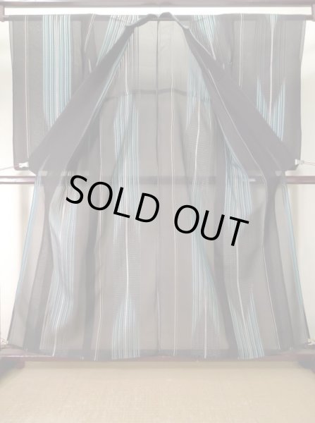 画像2: J0722J 夏物 女性用着物  シルク（正絹） ダークな  黒, 縞 【中古】 【USED】 【リサイクル】 ★☆☆☆☆ (2)