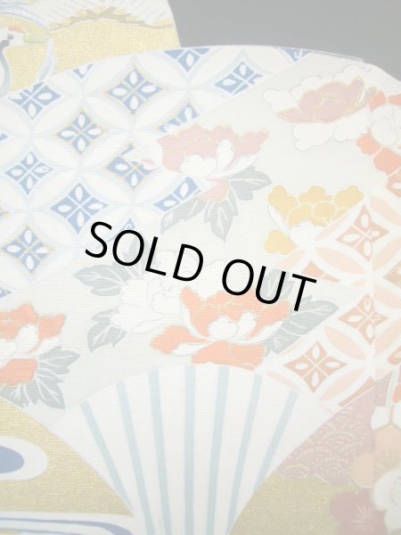 画像8: J0731G 留袖 女性用着物 比翼、お引きずり シルク(正絹) ダークな  黒, ぼたん 【中古】 【USED】 【リサイクル】 ★★★★☆ (8)