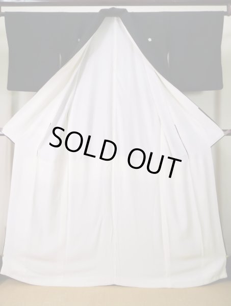 画像3: J0731H 留袖 女性用着物 比翼 シルク(正絹) ダークな  黒, 菊 【中古】 【USED】 【リサイクル】 ★★☆☆☆ (3)