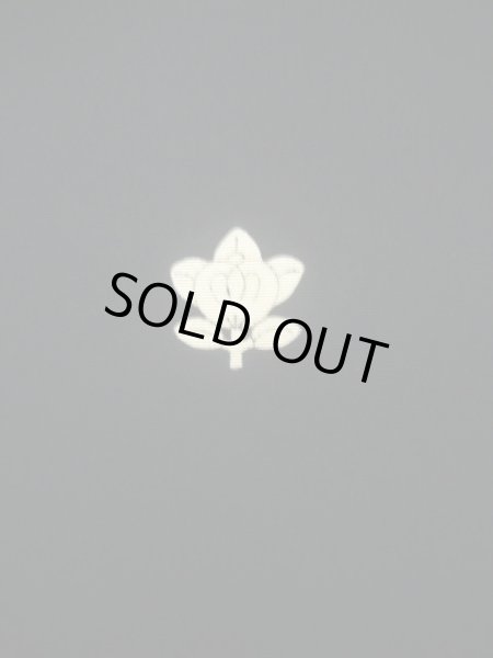 画像4: J0731H 留袖 女性用着物 比翼 シルク(正絹) ダークな  黒, 菊 【中古】 【USED】 【リサイクル】 ★★☆☆☆ (4)