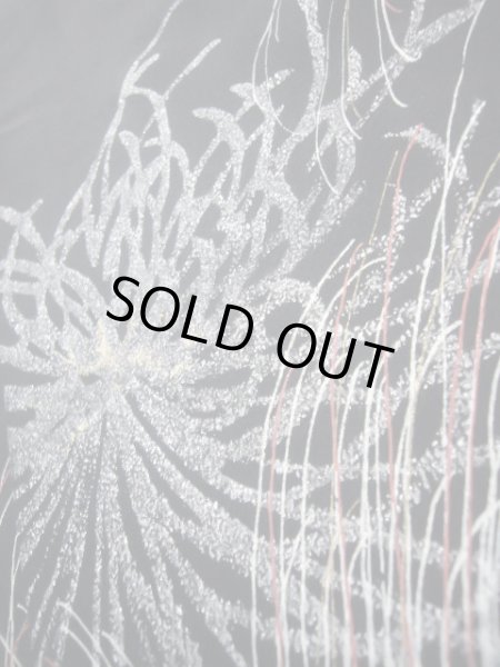 画像8: J0808C 羽織 女性用着物  シルク(正絹) ダークな  黒, 菊 【中古】 【USED】 【リサイクル】 ★★★★☆ (8)