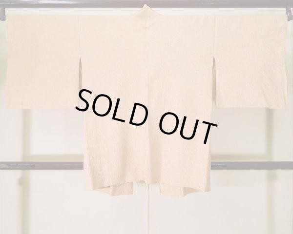 画像2: J0812A 道中着 女性用着物  シルク(正絹) 淡い  オレンジ,  【中古】 【USED】 【リサイクル】 ★★★★☆ (2)